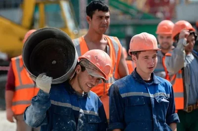 Россияда мигрантлар устидан назорат кучайтирилмоқда
