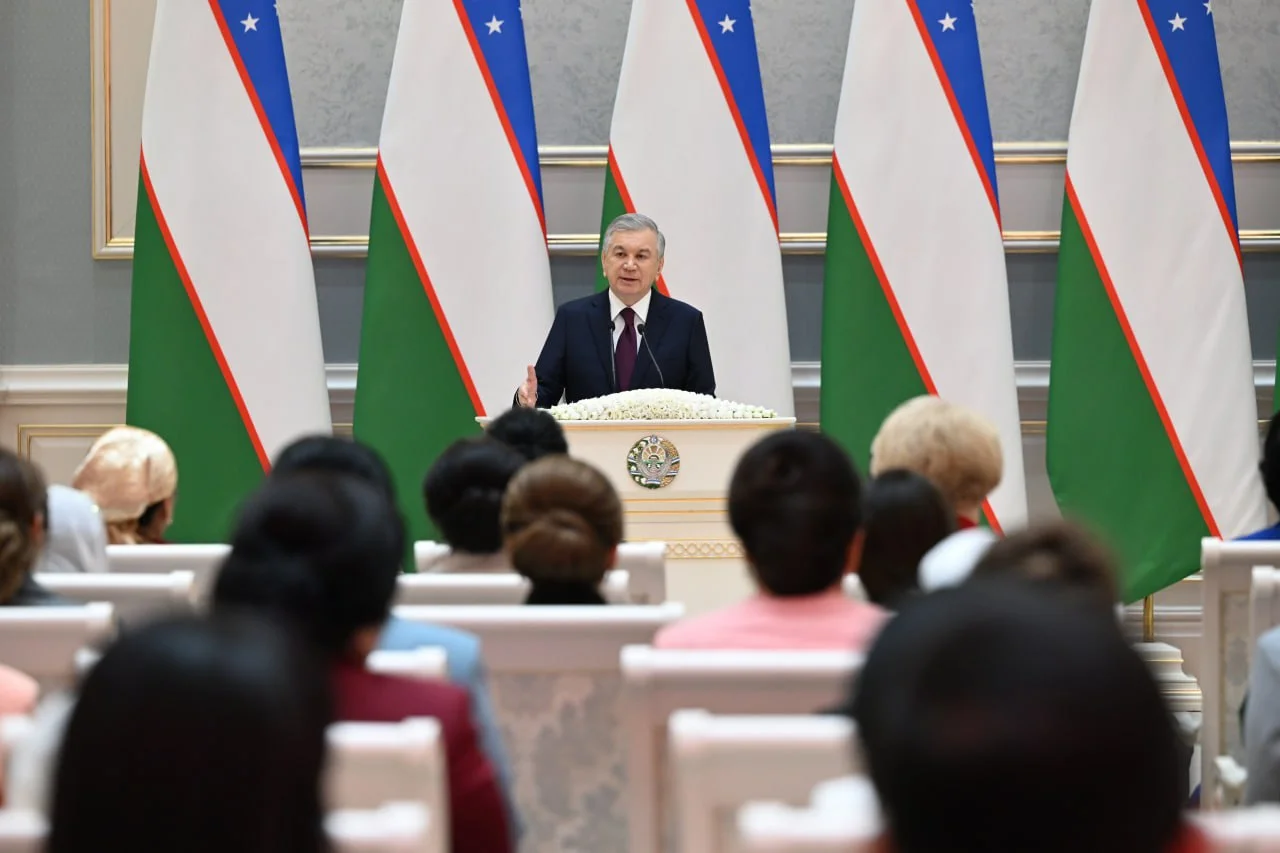 Президент: 2025 йил аёллар бандлигини таъминлашда ҳал қилувчи йил бўлади