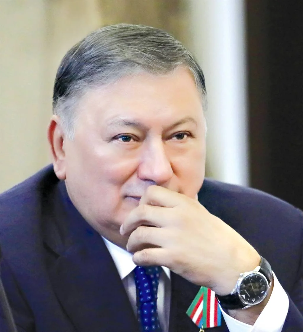 Аламим бор...
