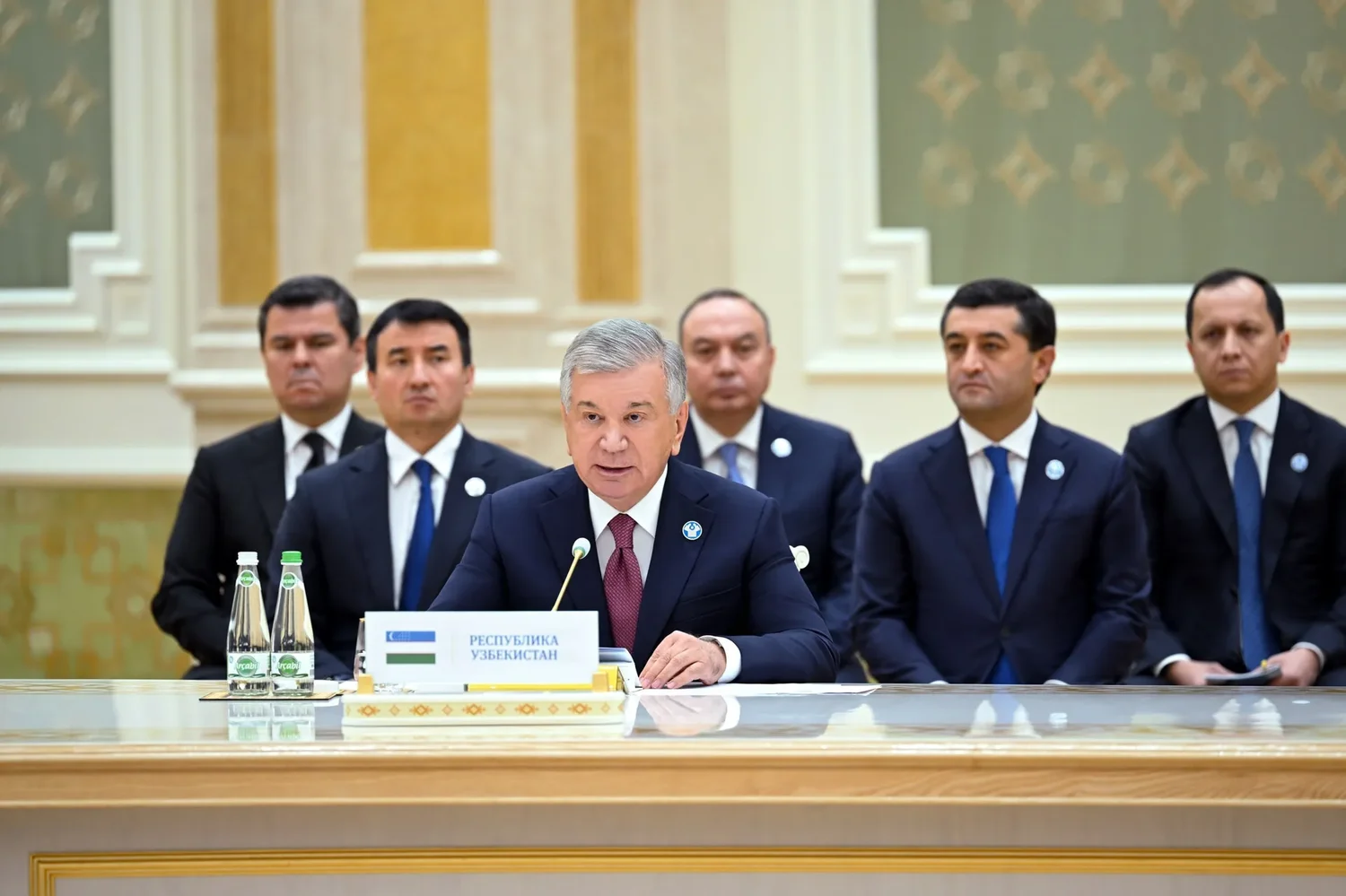 Президент Шавкат Мирзиёев МДҲ давлат раҳбарлари кенгашининг кенгайтирилган мажлисида муҳим масалалар ҳақида нутқ сўзлади